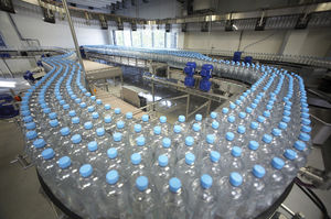 تسمه نقاله  زنجیری انتقال  |   افقی |  دارای دقت بالا | مورد استفاده در بُطری