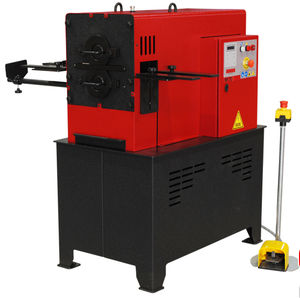 دستگاه شکل دهنده ی فلز مورد استفاده در هوا پیما و کشتی |