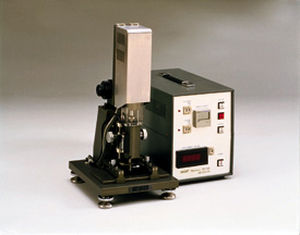 دستگاه نوری سنجش تغییر شکل و تنش