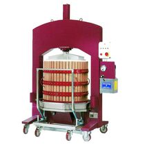 پرس شراب (تجهیزات شراب و انگور)