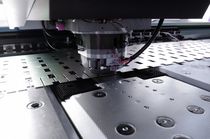 دستگاه سوراخکاری ورقه فلزی